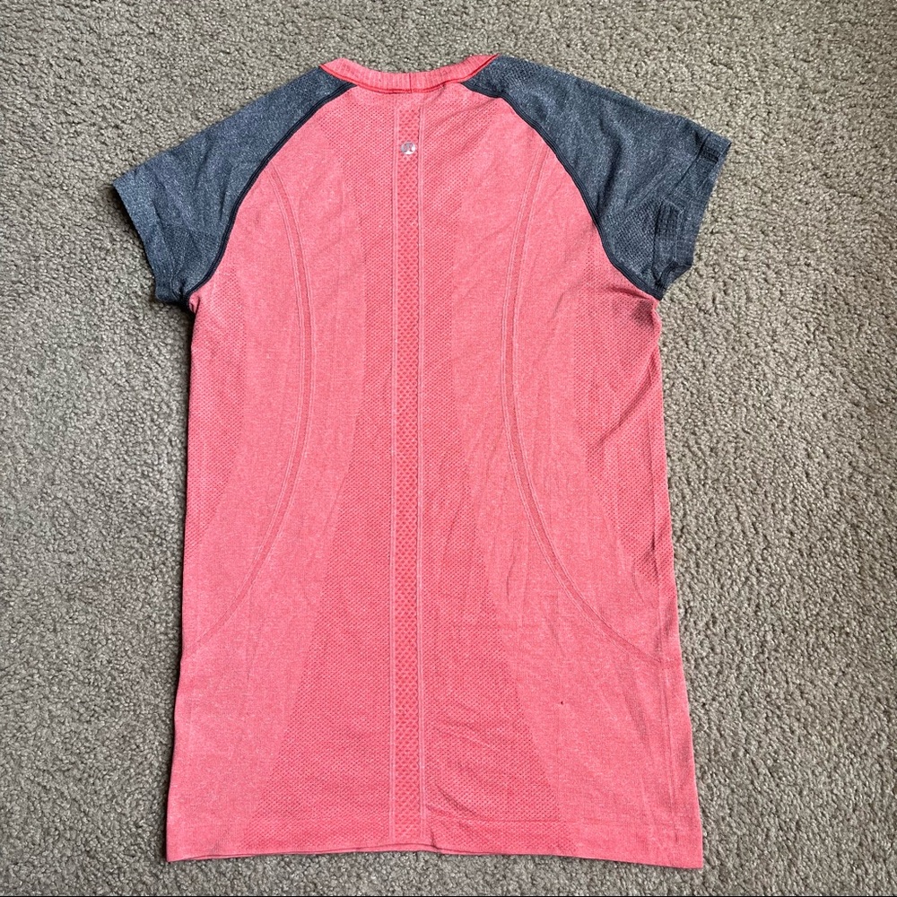 Rare Lululemon Run: Swiftly Tech Short Sleeve Sz … - image 6